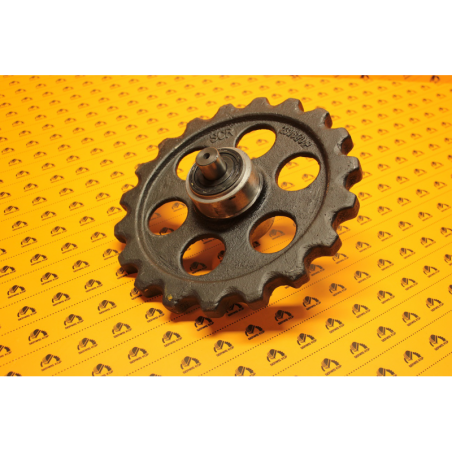 Idler wheel assembly suitable for JCB 801