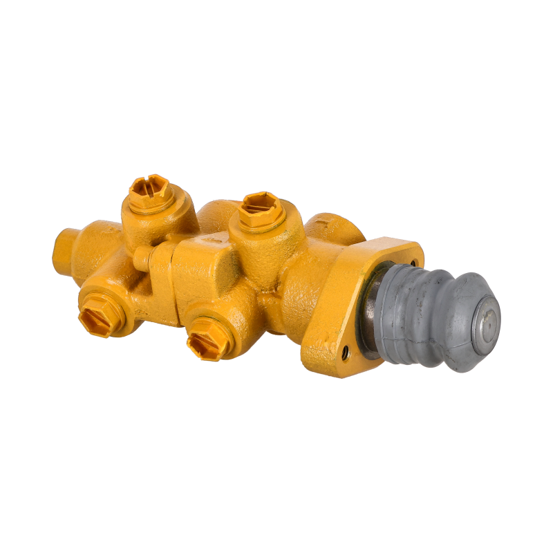 Master cylinder suitable for CAT