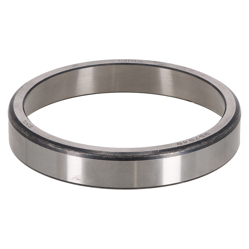 Axle bearing cup suitable for CAT